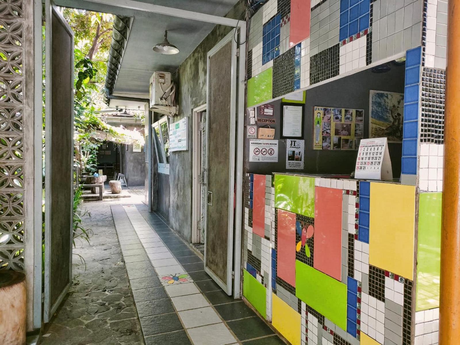 Jeng Tini Guest House Bogor Exterior photo