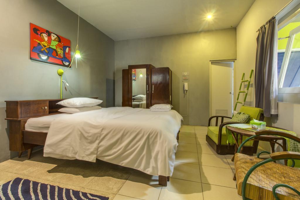 Jeng Tini Guest House Bogor Exterior photo