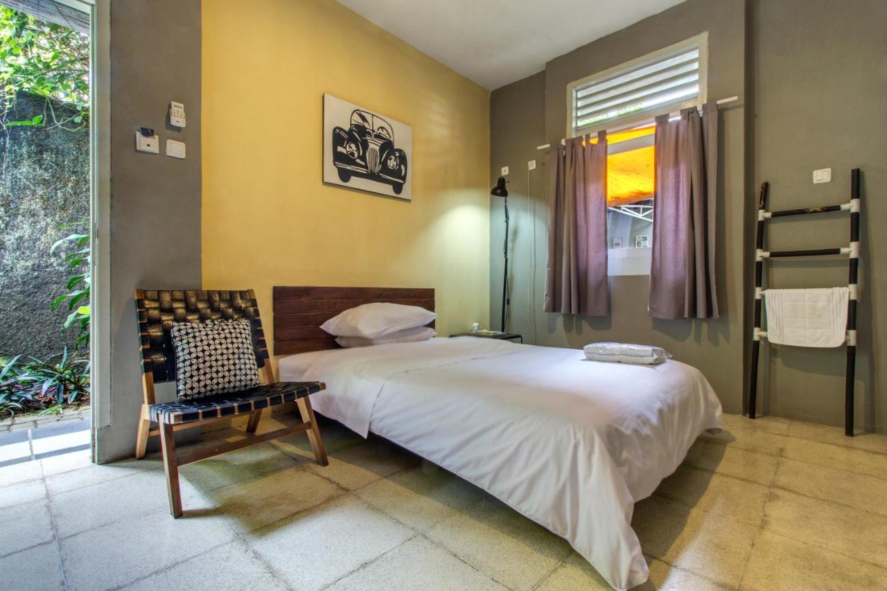 Jeng Tini Guest House Bogor Exterior photo